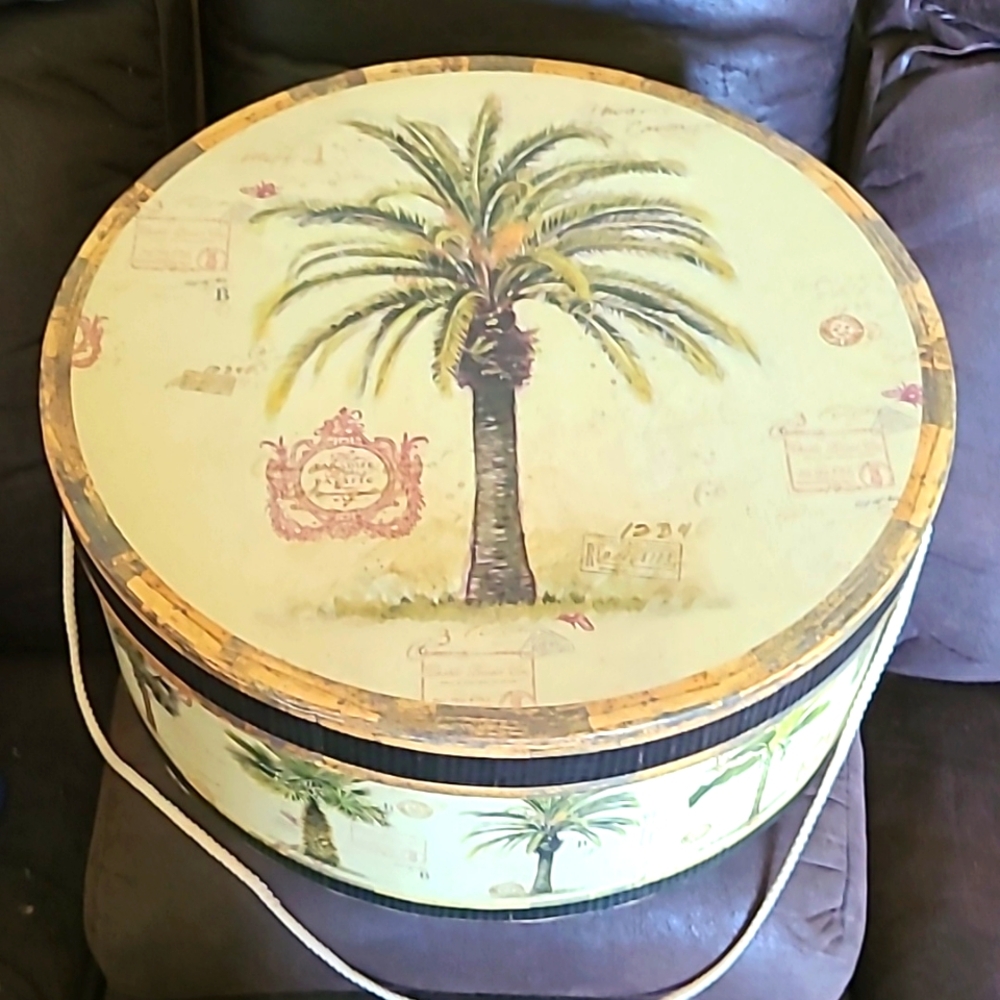 Ladies Hat Box